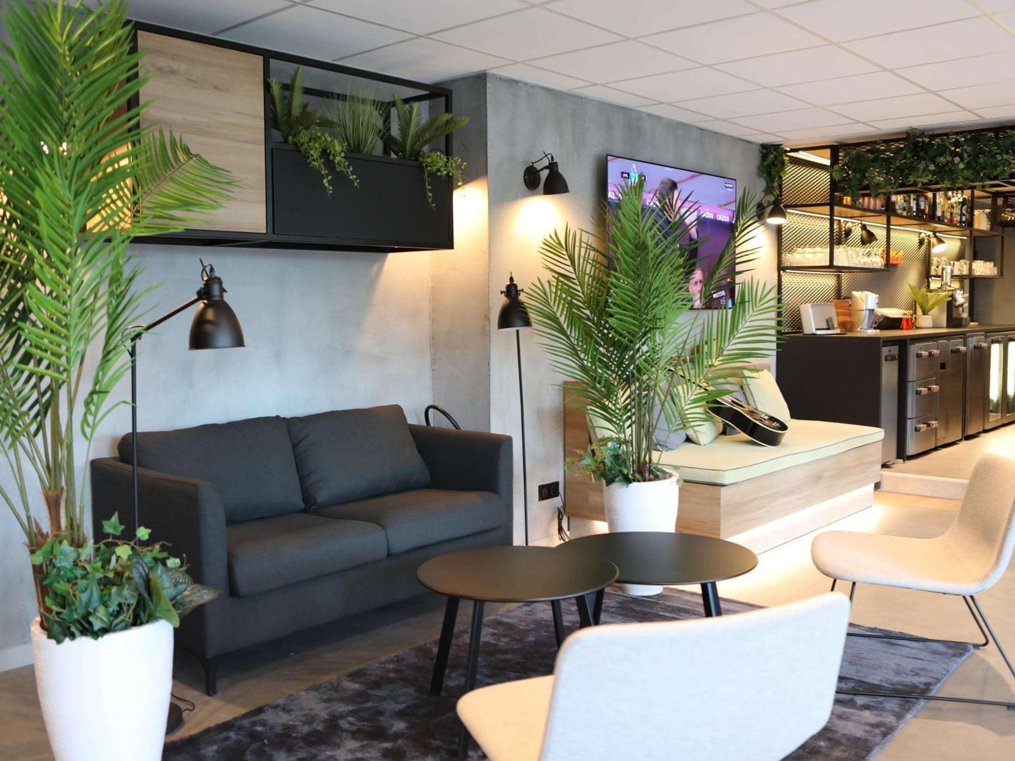 Ibis Aubenas Hotel Екстериор снимка