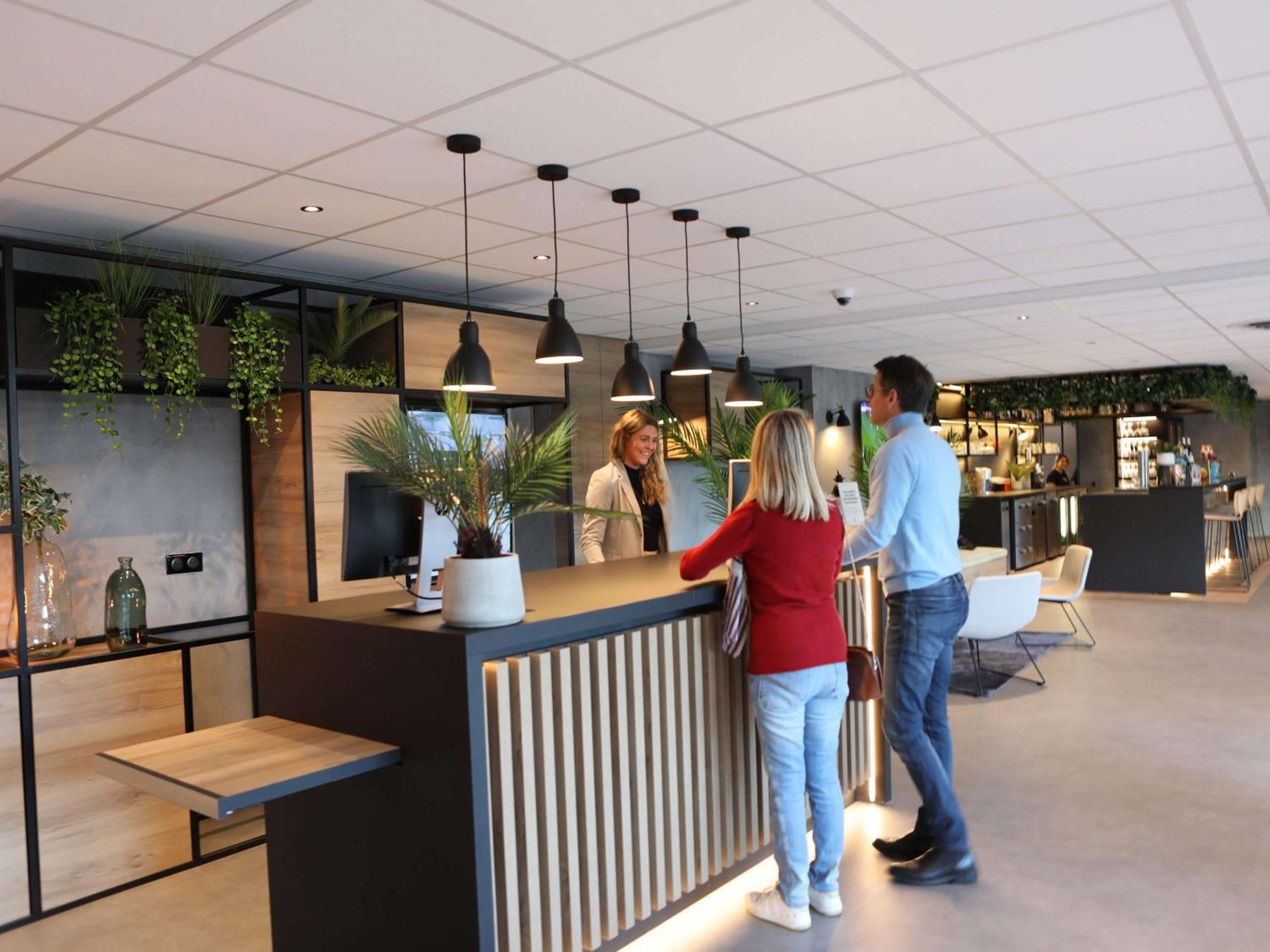 Ibis Aubenas Hotel Екстериор снимка